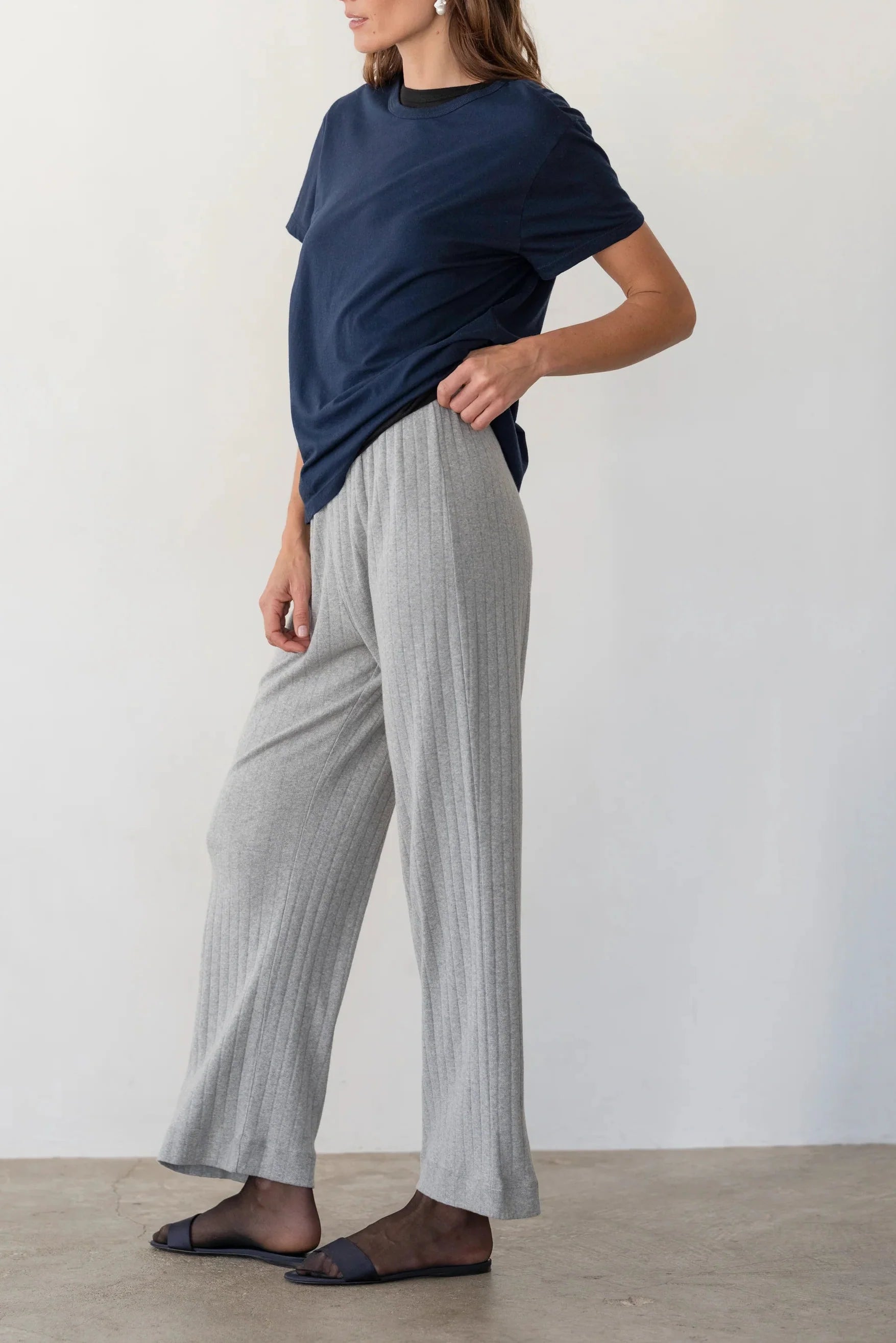The Pointelle Simple Crop Pant - Heather Grey