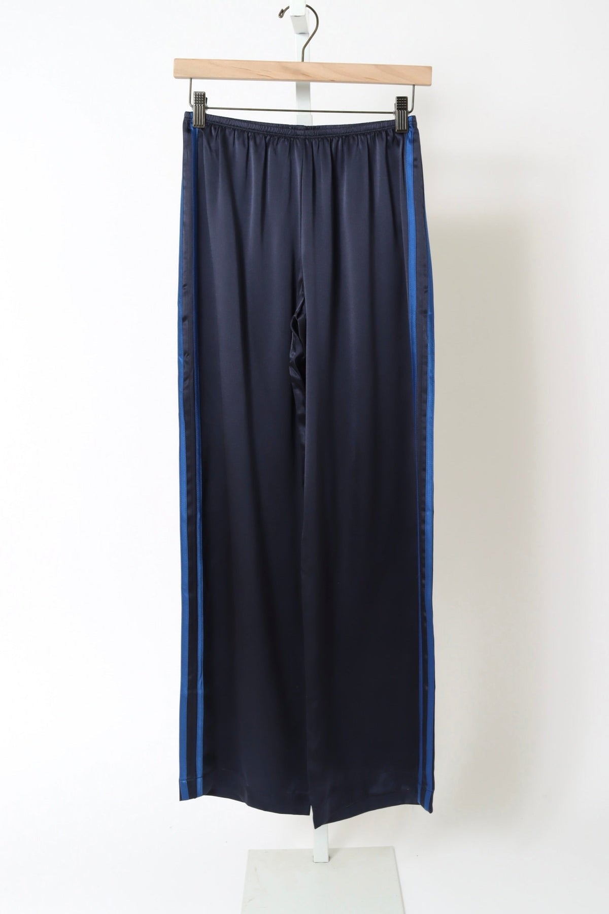 The Silk Stripe Simple Pant - Navy/Blueberry