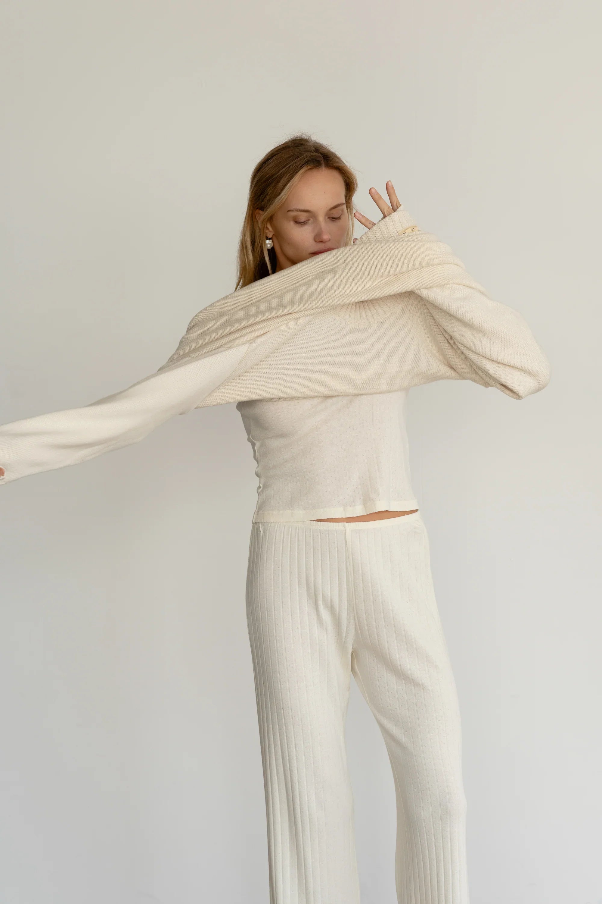 The Pointelle Simple Crop Pant - Creme