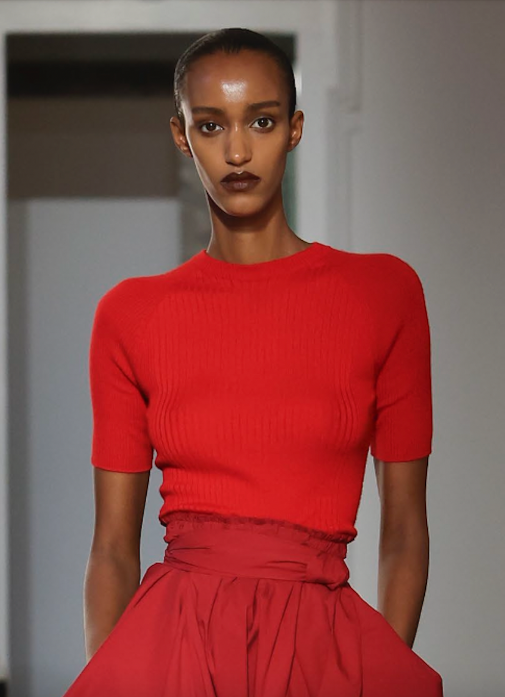 Ribbed Short Sleeves Round Neck - Red