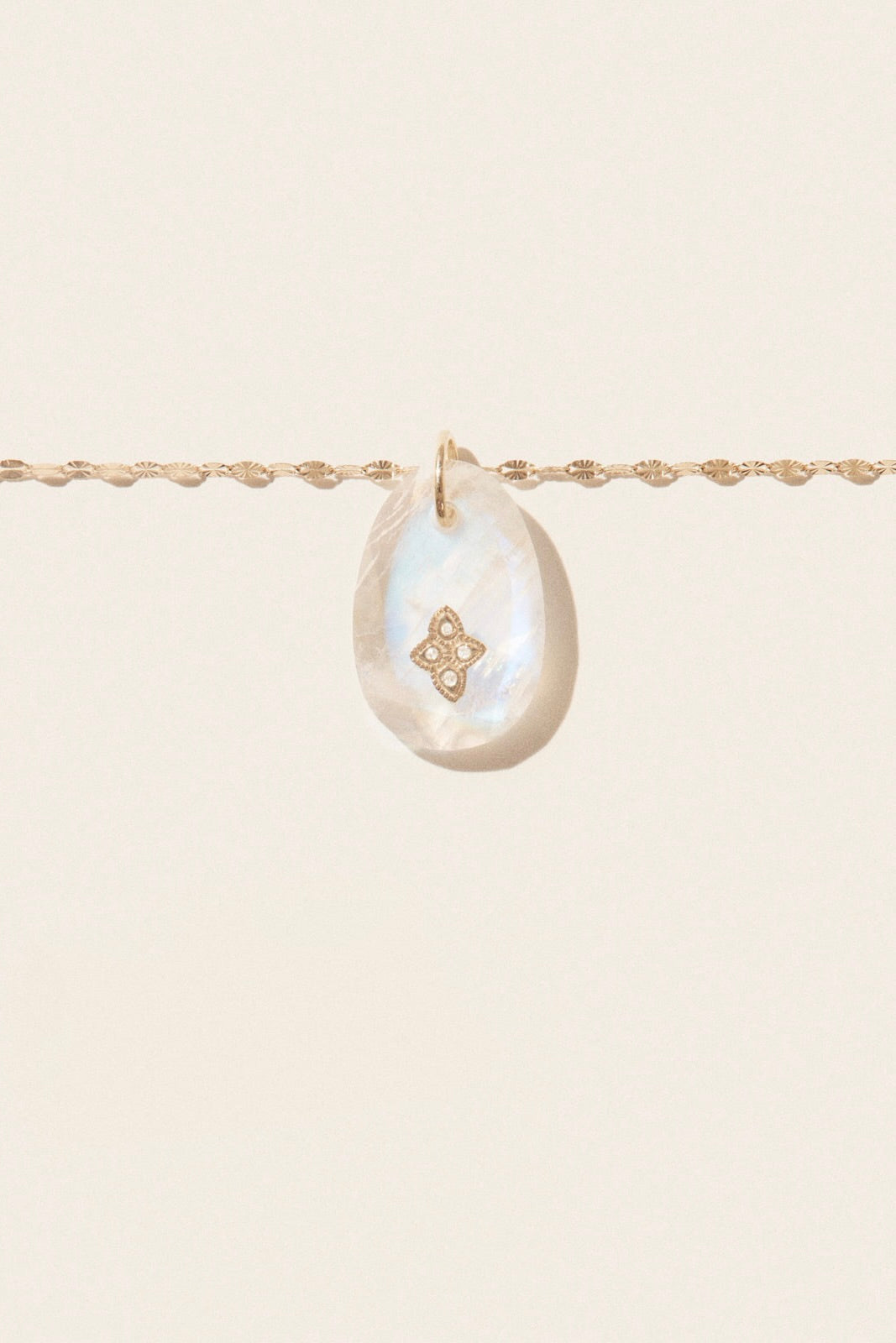 Gaia N°1 Necklace - Moonstone
